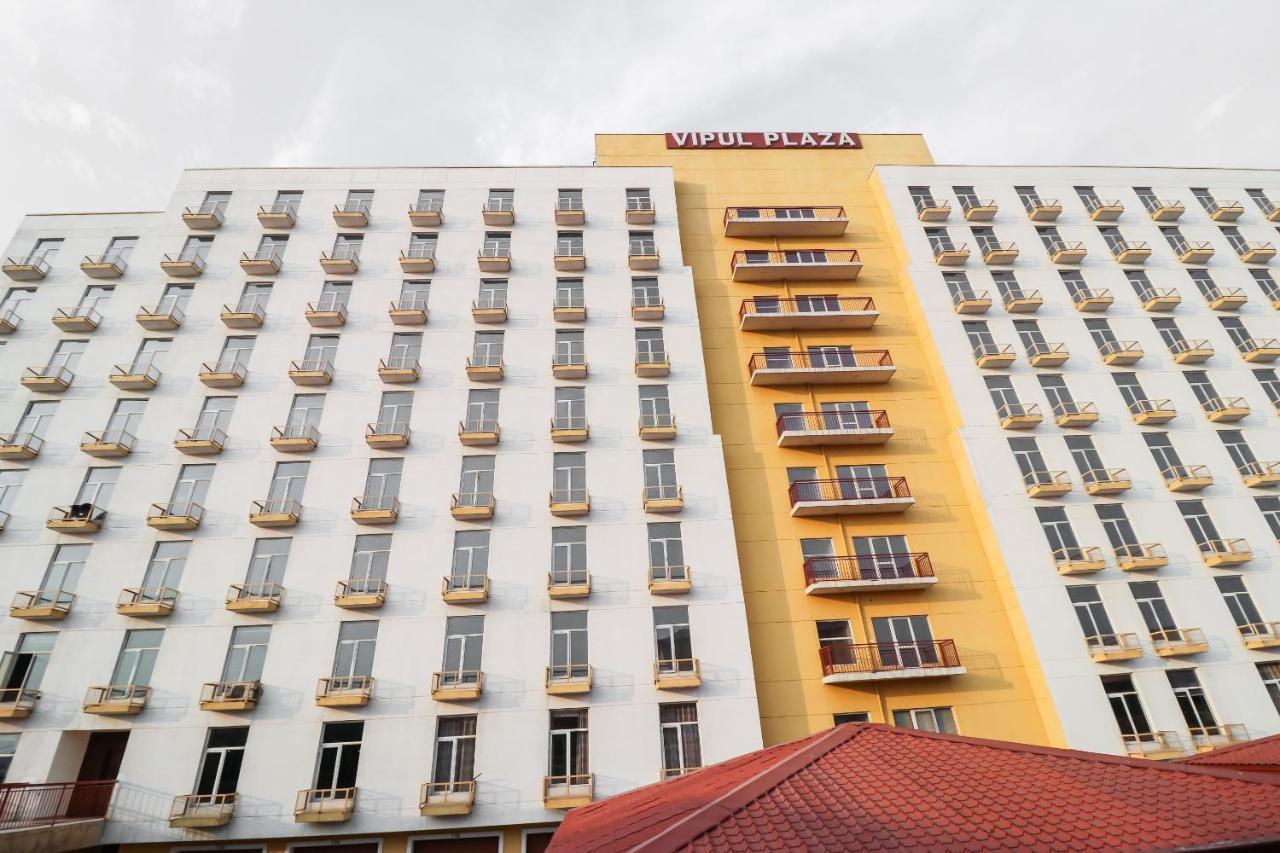 Hotel Grand 81 Faridabad Esterno foto