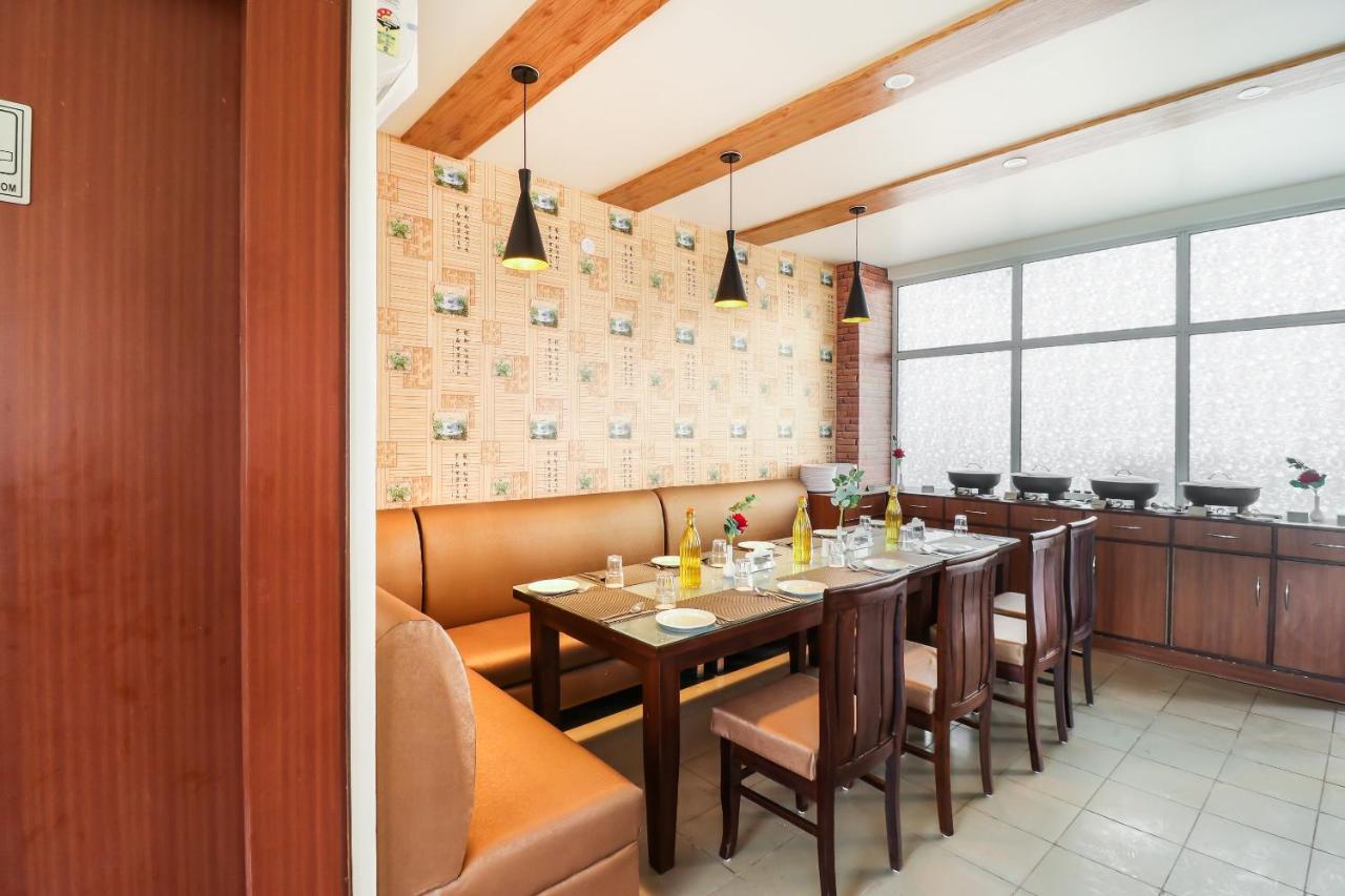 Hotel Grand 81 Faridabad Esterno foto